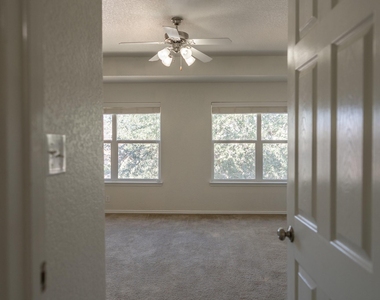 6913 Abbey Falls - Photo Thumbnail 28