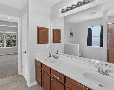 6913 Abbey Falls - Photo Thumbnail 23