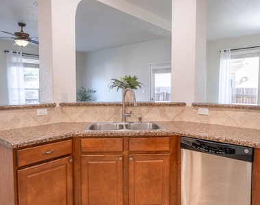 6913 Abbey Falls - Photo Thumbnail 11