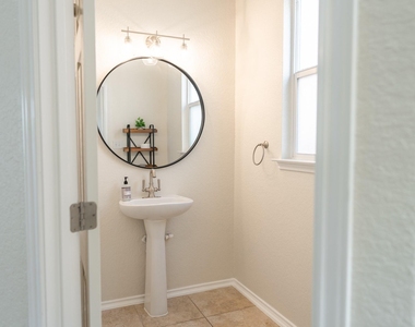 6913 Abbey Falls - Photo Thumbnail 22