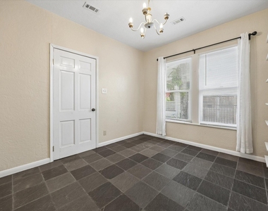 1120 E 7th 1/2 Street - Photo Thumbnail 13