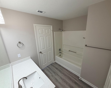 22803 Tara Way Drive - Photo Thumbnail 5