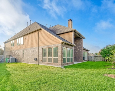 4006 Misty Waters Lane - Photo Thumbnail 38