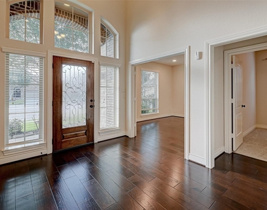 4006 Misty Waters Lane - Photo Thumbnail 4