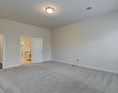 4006 Misty Waters Lane - Photo Thumbnail 23