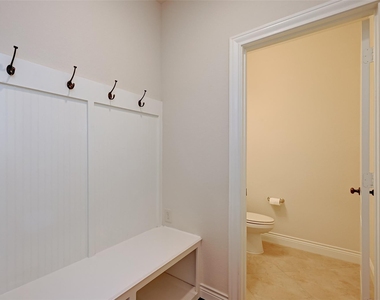 4006 Misty Waters Lane - Photo Thumbnail 21