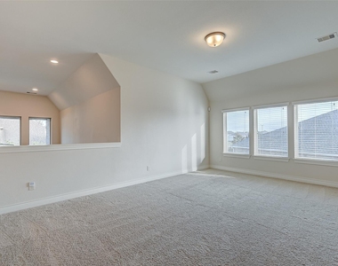 4006 Misty Waters Lane - Photo Thumbnail 33
