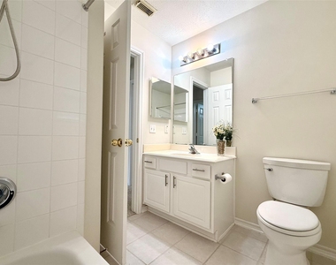 5610 Gaffney Lane - Photo Thumbnail 20