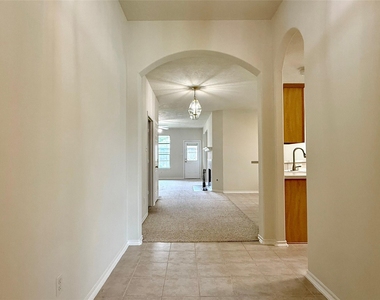 5610 Gaffney Lane - Photo Thumbnail 3
