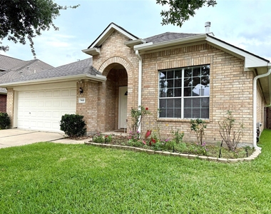 5610 Gaffney Lane - Photo Thumbnail 2