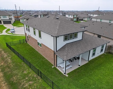 22502 Modica Rift Lane - Photo Thumbnail 35