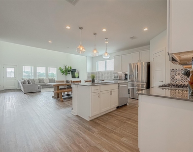 22502 Modica Rift Lane - Photo Thumbnail 10