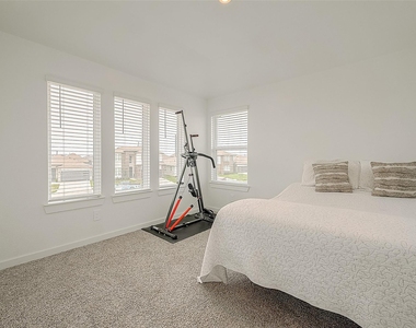 22502 Modica Rift Lane - Photo Thumbnail 30