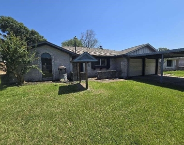 1307 Cactus Street - Photo Thumbnail 14