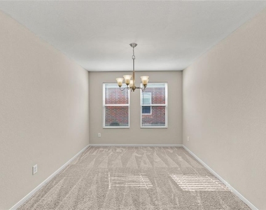 3006 Madison Elm Street - Photo Thumbnail 10
