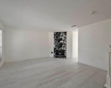 2910 Grants Lake Blvd - Photo Thumbnail 2