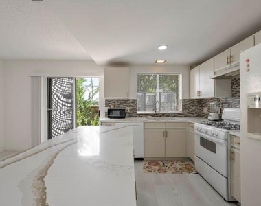 2910 Grants Lake Blvd - Photo Thumbnail 7