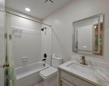 2910 Grants Lake Blvd - Photo Thumbnail 13