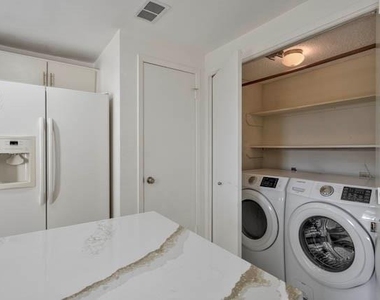 2910 Grants Lake Blvd - Photo Thumbnail 9