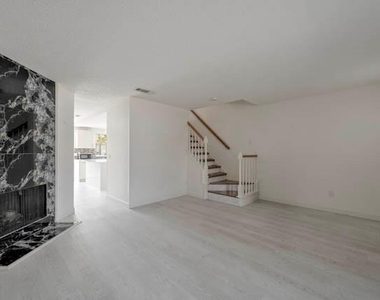 2910 Grants Lake Blvd - Photo Thumbnail 3