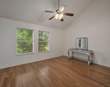 2910 Grants Lake Blvd - Photo Thumbnail 11