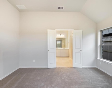 10518 Cecilia Star Lane - Photo Thumbnail 16