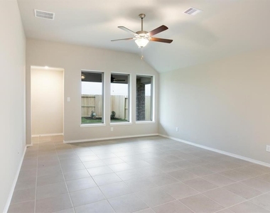 10518 Cecilia Star Lane - Photo Thumbnail 10