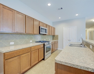 6026 Burnet Bend Avenue - Photo Thumbnail 10
