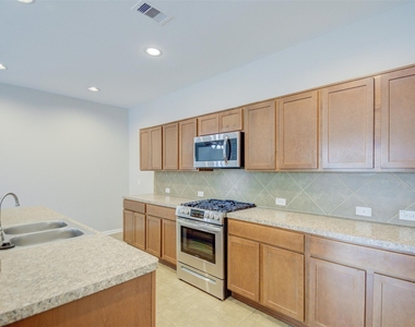 6026 Burnet Bend Avenue - Photo Thumbnail 6