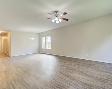 6026 Burnet Bend Avenue - Photo Thumbnail 4