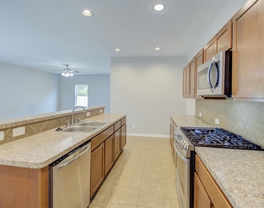6026 Burnet Bend Avenue - Photo Thumbnail 8