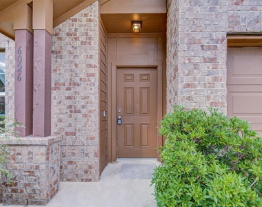 6026 Burnet Bend Avenue - Photo Thumbnail 2
