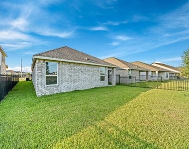 27439 Sunterra Village Drive - Photo Thumbnail 29