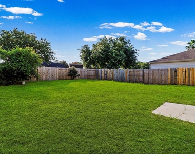 18327 Atasca Woods Trace - Photo Thumbnail 31