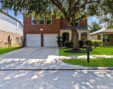 18327 Atasca Woods Trace - Photo Thumbnail 7