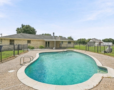 302 Country Road 893 - Photo Thumbnail 25