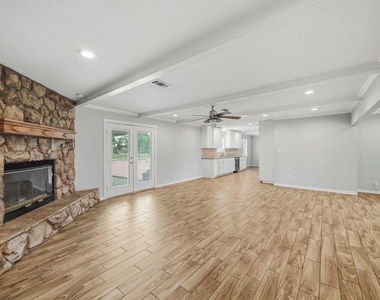 302 Country Road 893 - Photo Thumbnail 11