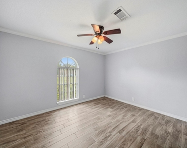 302 Country Road 893 - Photo Thumbnail 16