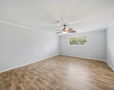 302 Country Road 893 - Photo Thumbnail 18