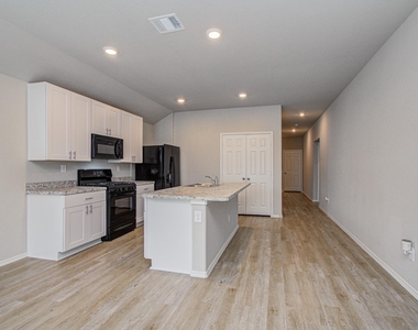 2030 Brixham Bluff Lane - Photo Thumbnail 5