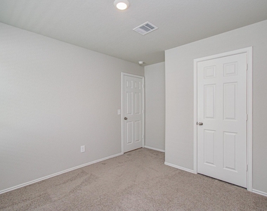 2030 Brixham Bluff Lane - Photo Thumbnail 21