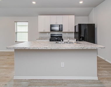 2030 Brixham Bluff Lane - Photo Thumbnail 4