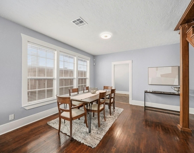 741 E 9th Street - Photo Thumbnail 8