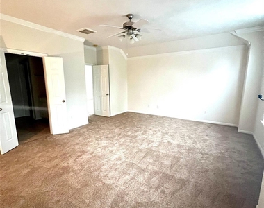 43 Nestlewood Place - Photo Thumbnail 7