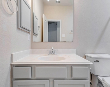 24314 Courtland Oaks Street - Photo Thumbnail 31