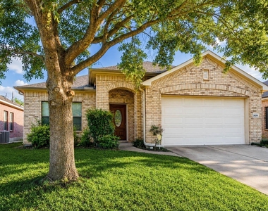 24314 Courtland Oaks Street - Photo Thumbnail 2