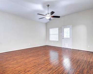 24314 Courtland Oaks Street - Photo Thumbnail 10