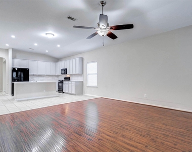 24314 Courtland Oaks Street - Photo Thumbnail 9