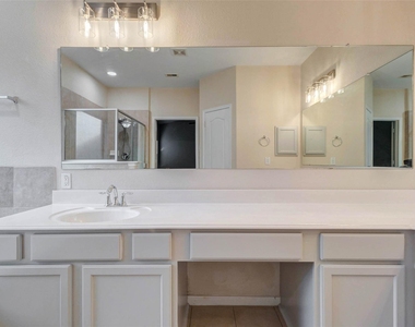 24314 Courtland Oaks Street - Photo Thumbnail 21