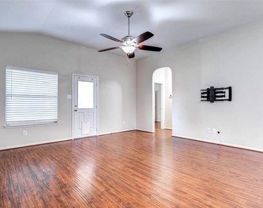 24314 Courtland Oaks Street - Photo Thumbnail 11